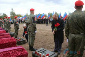 В Память о Российских Воинах, погибших на Донбассе! Авторская"Песня о погибшем друге" Михаил Калинин