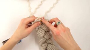 Полоска с косой на голову (двойная) крючком.