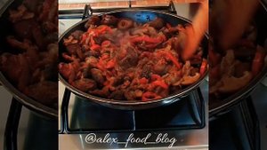 Фунчоза с грибами и мясом / Быстрый способ приготовления / Кухня / Рецепты