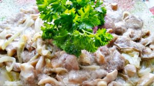 Маслята, жареные в сметане! Вкусное, нежное блюдо!