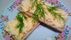 Хлебцы с сыром и чесноком