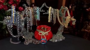 ДЕНЕЖНЫЙ ЗАГОВОР ЧАЛДОНОВ. ДЛЯ ВСЕХ. ВЕДЬМИНА ИЗБА. ИНГА ХОСРОЕВА