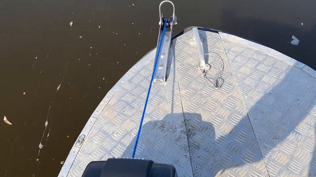 Якорная лебедка SEA-PRO 45 В действии на лодке Неман 2 смотреть онлайн