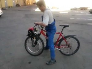 Мотовелосипед Комета с передним приводом.