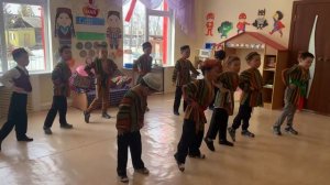 Танец узбекский ????? утренник 1 мая, Старшая группа, 29 апреля 2021 год