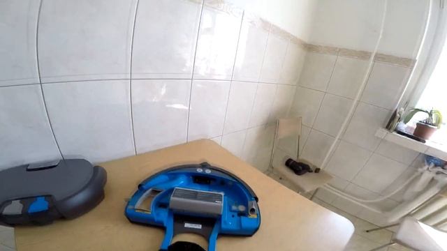 Моющий робот-пылесос IROBOT Scooba 390 смотреть онлайн