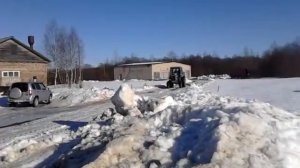 Первый урок вождения на МТЗ-80 (Часть 1)