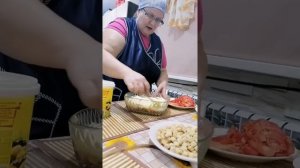 Салат с маринованной черемшой и домашним майонезом