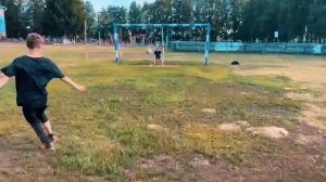 ФУТБОЛЬНЫЕ ЧЕЛЕНДЖИ НА СТРИЖКУ НАЛЫСО!!!!!! С УЧАСТИЕМ ИГРОКОВ ГАСТЕЛЛО, КАЛХОЗКИ И ВПЕРЕД