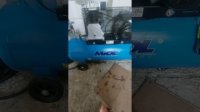 Компрессор  Мiol 81-194. Большой расход масла. В чем причина. смотреть онлайн