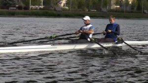 Занимайтесь спортом, академическая гребля почти для всех возрастов.