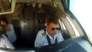 Полет и посадка на Пхукете (В-757 200) Посадка с другой стороны от моря.
