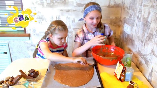 ВЕСЕЛАЯ кухня ЕВА. Готовим ОЧЕНЬ ВКУСНОЕ ПИРОЖНОЕ "Картошка" из шоколадного БИСКВИТА