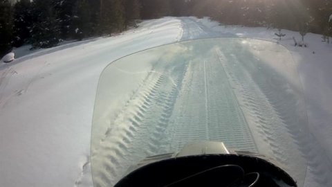 в тайгу на снегоходе буран