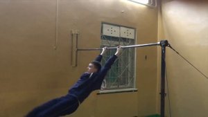 Упражнение 20. Соскок махом назад на перекладине для 3-5 курсов (обучение)