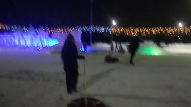 Катание на плюшке!Будем рады Вас видеть на канале.Будем учиться,что-то новенькое интересное снимать смотреть онлайн