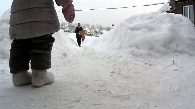 ЗИМНИЕ ЗАБАВЫ В ДЕРЕВНЕ//деревенские будни смотреть онлайн