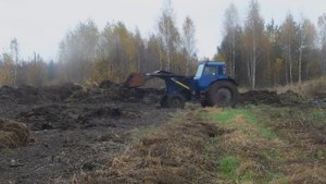 вывоз навоза на огород мтз80 с ПФН .038(КУН)