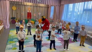 Танец «Грибочки» на осеннем утреннике