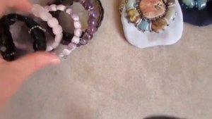 Красивые натуральные камни. Вышивка на беретах. Монетницы. Серьги кисти.