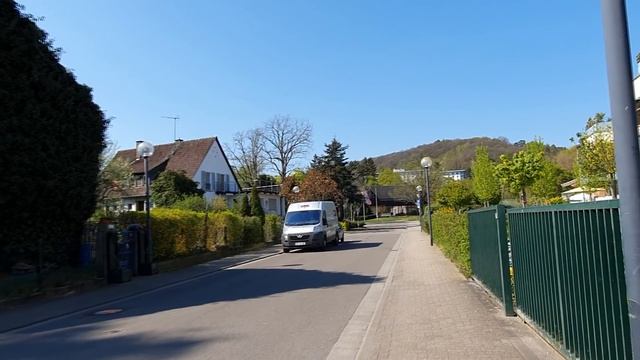 #119 ХОЖДЕНИЕ ПО ЯЙЦАМ ХОЛЬГЕР & УКРАИНСКАЯ ПРОДАВЩИЦА/ ПОЭЗИЯ НА ЗЛОБУ ДНЯ/ КРЫША ЕДЕТ НЕ СПЕША смотреть онлайн