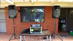 Behringer B115D speakers