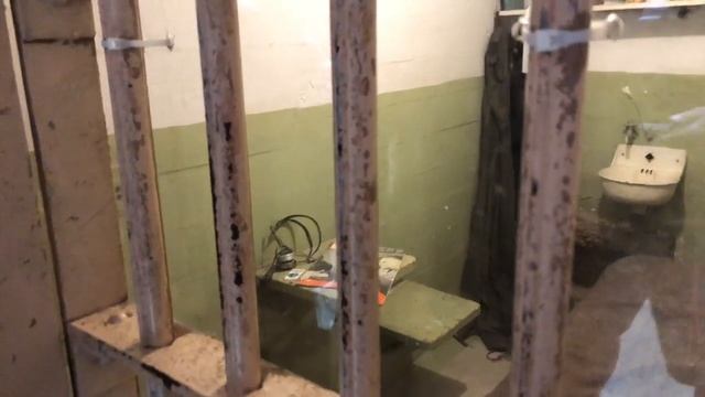 АЛЬКАТРАС .  Тюрьма на острове в Калифорнии