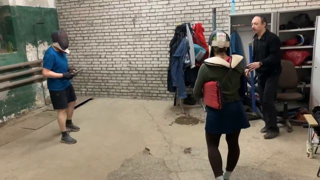 Спарринг. Нож против палки смотреть онлайн