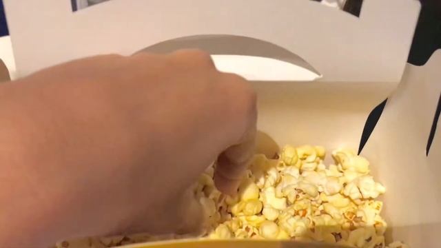 daily vlog: movie date with family ??? [ popcorn salt, java tea, coffe sundae] | Aesthetic Vlog
