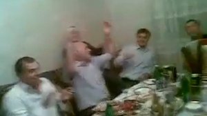 Даргинцы отдыхают и поют