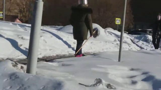 с кастрюлей на голове смотреть онлайн