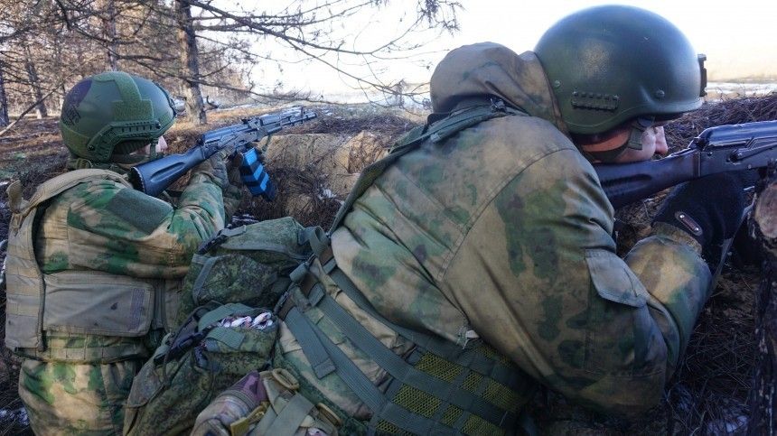 Самоубийственные атаки и хаос: ВСУ понесли серьезные потери под Кременной