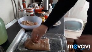 #Деликатес из #свиных шкурок  я #варил на 4 часа  в холодильник на ночь  это вкусно  закуска  ??