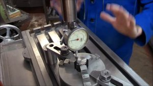 Как выставить деталь в трехкулачковом патроне при фрезеровании