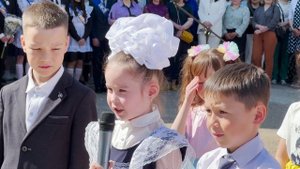 Прощай, школа: последний звонок под звуки вальса