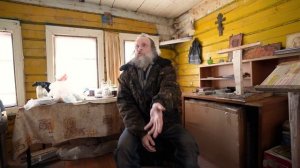 ПРАВОСЛАВНЫЙ ОТШЕЛЬНИК В ЗАБРОШЕННОМ ДОМЕ. МОЛИТВА ИЗМЕНИЛА МНЕ ЖИЗНЬ.