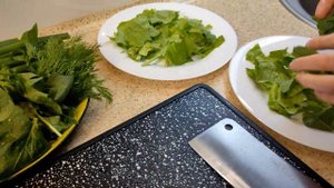 Салат с сардиной | Простой салат с сардиной - рецепт от #ФудШоуПроСтоСмак