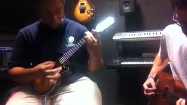 Wagon wheel Ukulele style смотреть онлайн