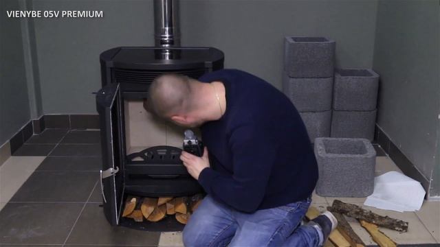 Дровяная печь-камин из Литвы. Отопление дома буржуйкой при помощи конвекции, воды и тепла огня смотреть онлайн