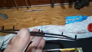 Зеркало в солнцезащитный козырёк ВАЗ 2107 (установка). в солнцезащитный козырёк ВАЗ 2107 (установка)