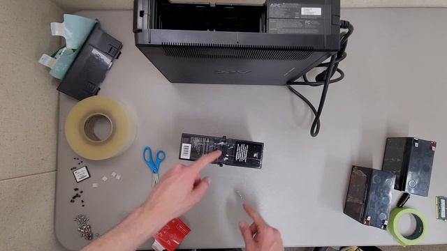 Fixing an APC battery backup that had dead batteries with aftermarket ones saving $$$ смотреть онлайн