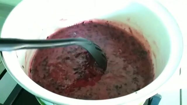 вкусный джем из черной смородины. рецепт быстрого джема из смородины за 10 минут.