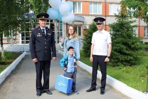 В Тюменской области полицейские исполнили мечту 6-летнего мальчика Саши