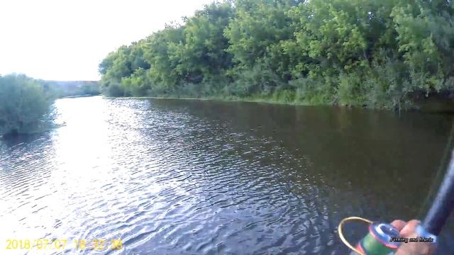 Ловля голавля в проводку на кузнечика на реке. 7 июля смотреть онлайн