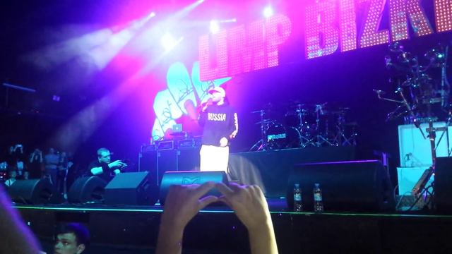 Limp Bizkit - Behind Blue Eyes (Москва 01.11.2015) смотреть онлайн