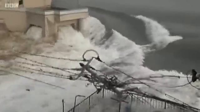 Цунами в Японии - новые кадры. смотреть онлайн