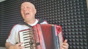 На побывку едет молодой моряк