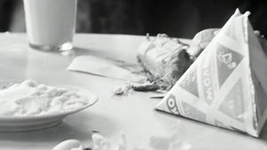 1976 год. Тюмень. Железнодорожный вокзал. Буфет и торговля на перроне