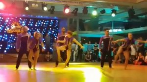 MOVIMIENTO CYPRUS - Cha Cha show "Los Reyes"