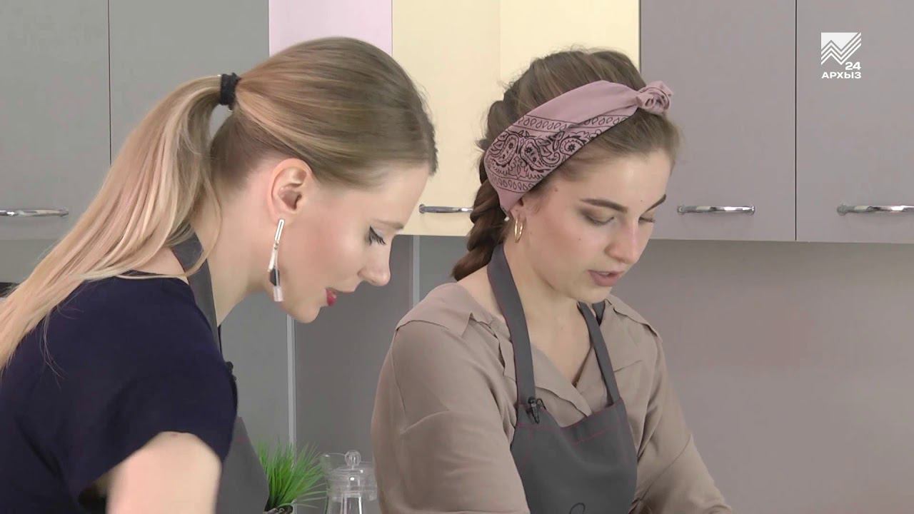 Наша кухня. Готовим фетучини с грибами, салат с рукколой, помидорами и моцареллой (09.09.2018 )